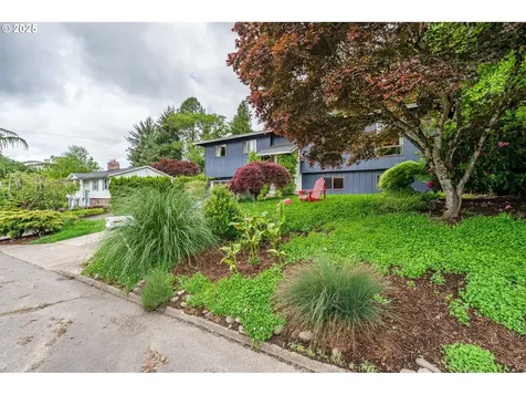 1917 SW Marigold Street Portland OR 97219
