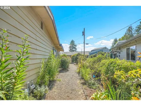 2750 Maywood Drive Forest Grove OR 97116