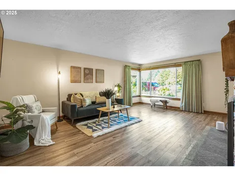 2750 Maywood Drive Forest Grove OR 97116
