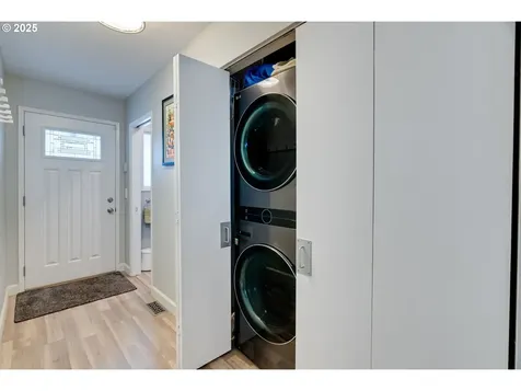 553 N Hayden Bay Drive Portland OR 97217