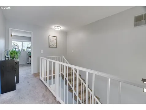 553 N Hayden Bay Drive Portland OR 97217