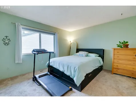 553 N Hayden Bay Drive Portland OR 97217