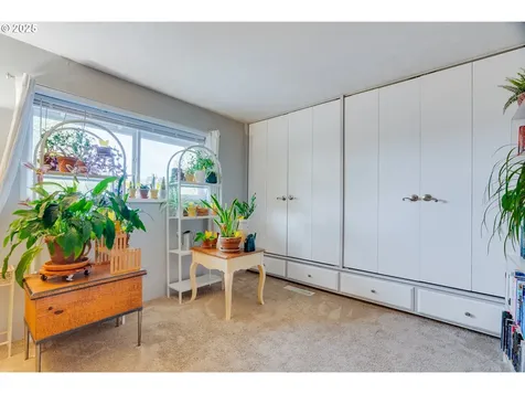 553 N Hayden Bay Drive Portland OR 97217