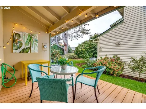 553 N Hayden Bay Drive Portland OR 97217