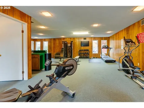 553 N Hayden Bay Drive Portland OR 97217