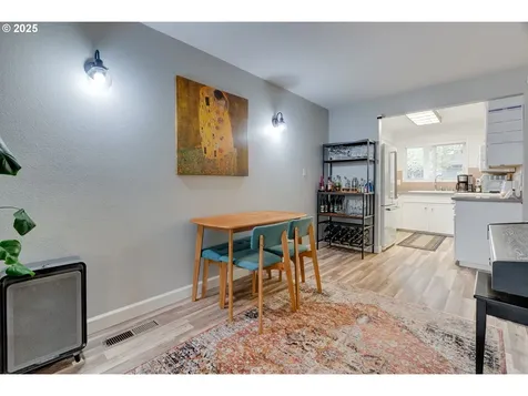 553 N Hayden Bay Drive Portland OR 97217