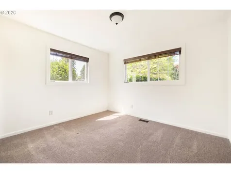 918 NE 152nd Avenue Portland OR 97230
