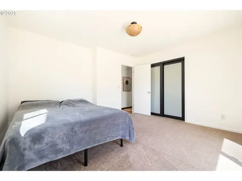 918 NE 152nd Avenue Portland OR 97230
