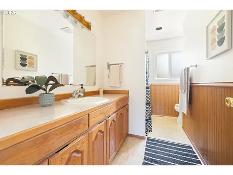 918 NE 152nd Avenue Portland OR 97230