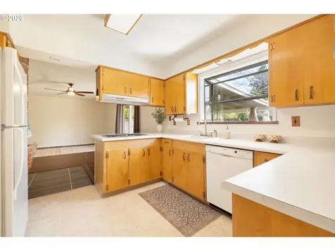 918 NE 152nd Avenue Portland OR 97230