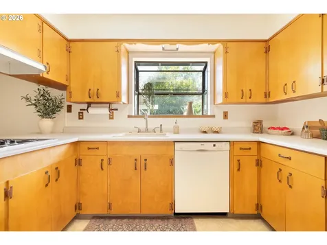 918 NE 152nd Avenue Portland OR 97230