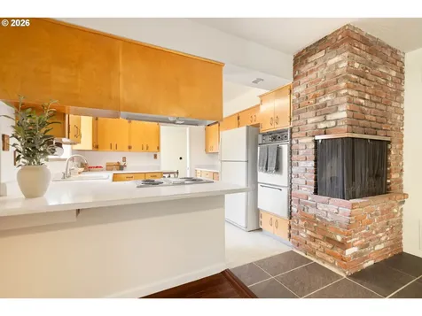 918 NE 152nd Avenue Portland OR 97230