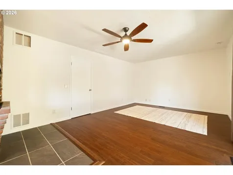 918 NE 152nd Avenue Portland OR 97230