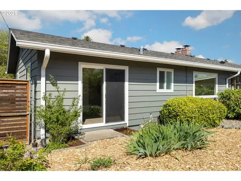 918 NE 152nd Avenue Portland OR 97230