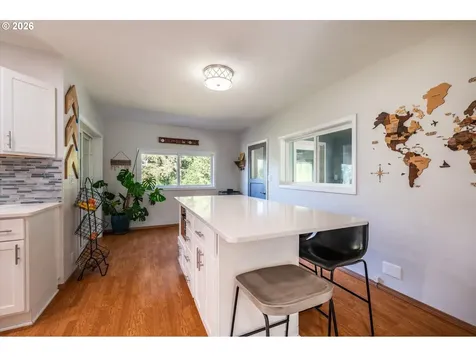 1575 N Henry Street Coquille OR 97423