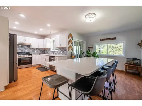 1575 N Henry Street Coquille OR 97423