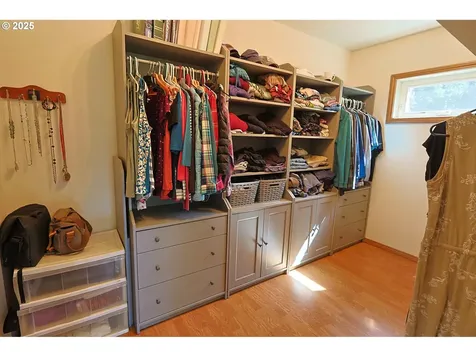 1575 N Henry Street Coquille OR 97423