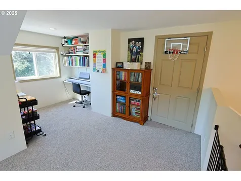 1575 N Henry Street Coquille OR 97423
