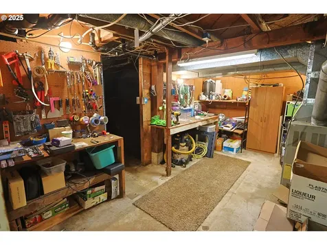 1575 N Henry Street Coquille OR 97423
