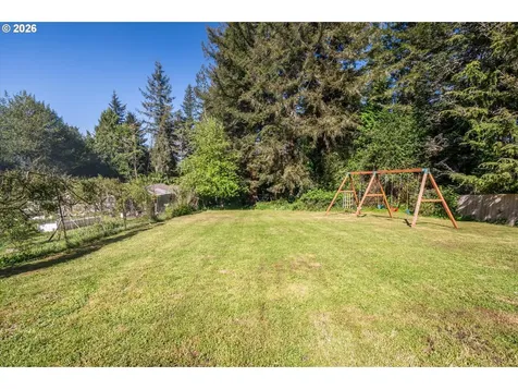 1575 N Henry Street Coquille OR 97423