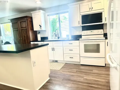 11528 NE 32nd Street Vancouver WA 98682