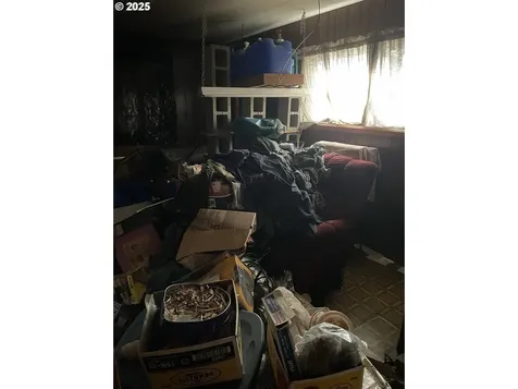 52625 NW Scofield Road Buxton OR 97109