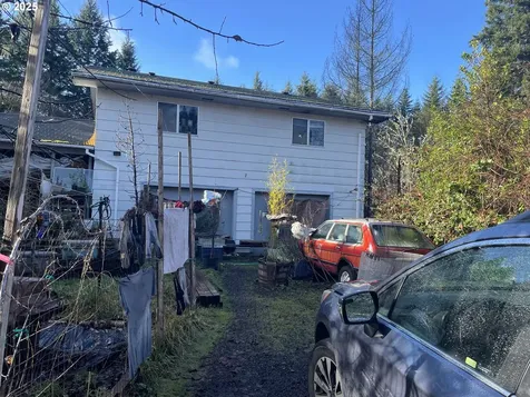 52625 NW Scofield Road Buxton OR 97109