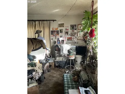 52625 NW Scofield Road Buxton OR 97109