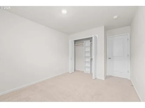2390 Halter Drive Woodburn OR 97071