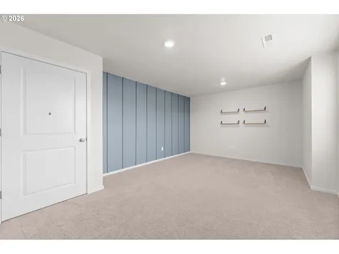 2390 Halter Drive Woodburn OR 97071