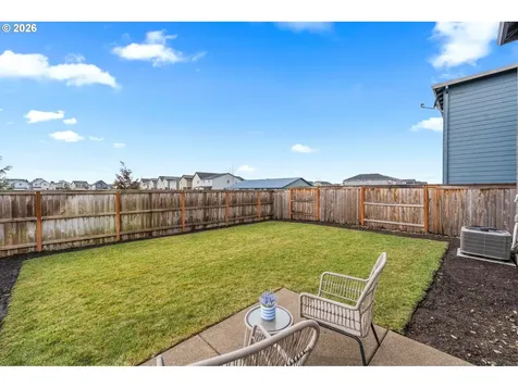 2390 Halter Drive Woodburn OR 97071