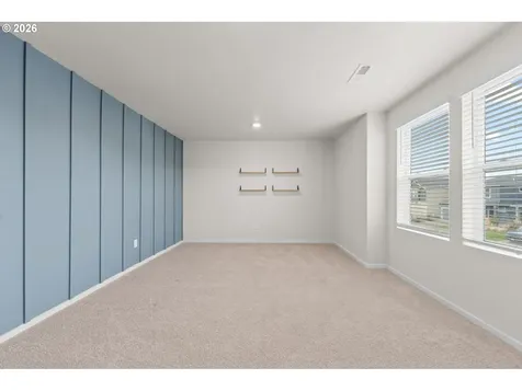 2390 Halter Drive Woodburn OR 97071