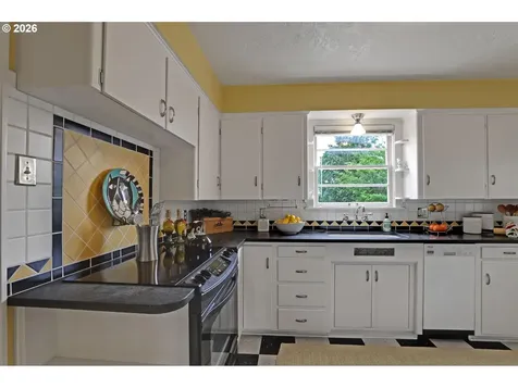 2845 NE Dunckley Street Portland OR 97212