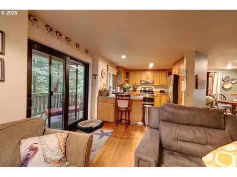 615 N Larch Street Cannon Beach OR 97110