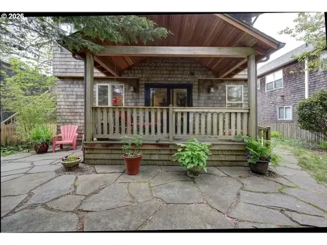 615 N Larch Street Cannon Beach OR 97110