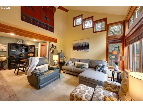 615 N Larch Street Cannon Beach OR 97110