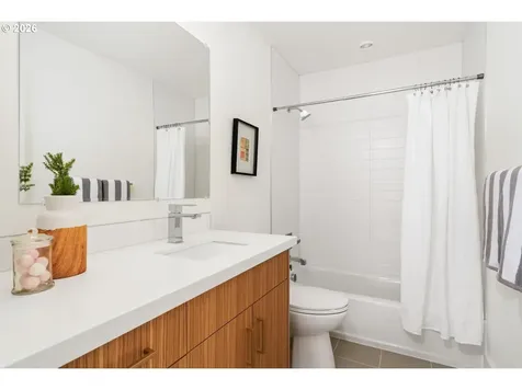 3791 NE Roselawn Street Portland OR 97211