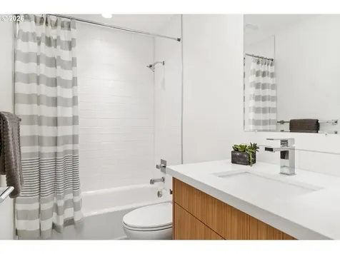 3791 NE Roselawn Street Portland OR 97211