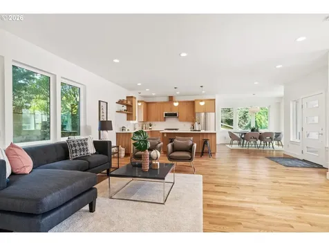 3791 NE Roselawn Street Portland OR 97211