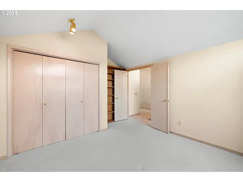 12690 SW Peachvale Street Portland OR 97224