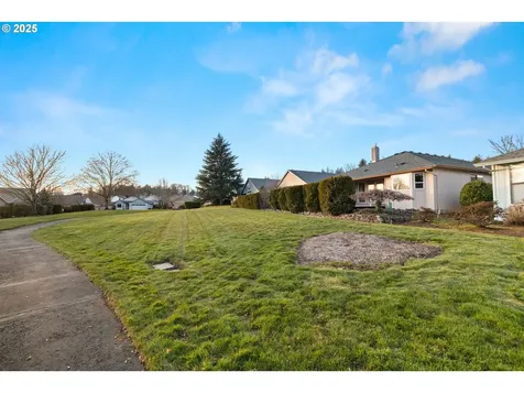 12690 SW Peachvale Street Portland OR 97224