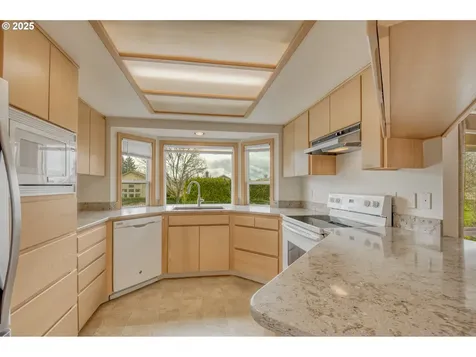 12690 SW Peachvale Street Portland OR 97224