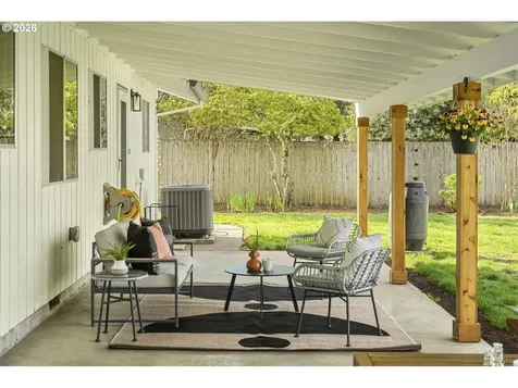 1125 N Manzanita Street Canby OR 97013