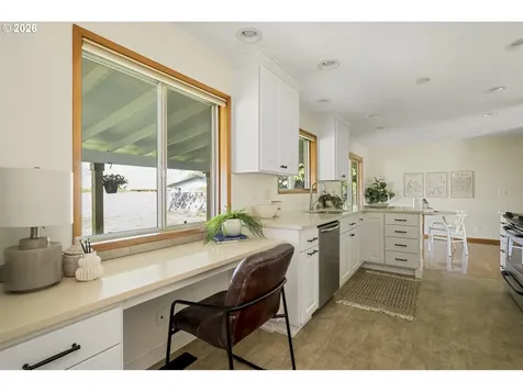 1125 N Manzanita Street Canby OR 97013