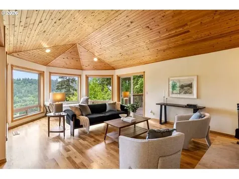 10585 Beutel Road Oregon City OR 97045