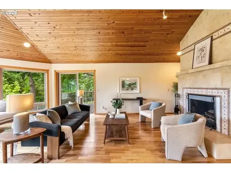 10585 Beutel Road Oregon City OR 97045