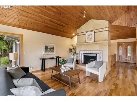 10585 Beutel Road Oregon City OR 97045