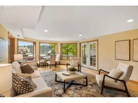 10585 Beutel Road Oregon City OR 97045