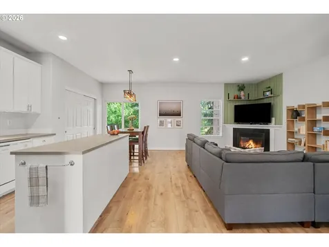 12172 Salmon Court Oregon City OR 97045