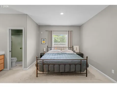 12172 Salmon Court Oregon City OR 97045